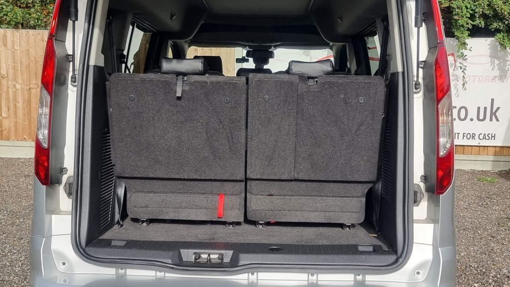 FORD GRAND TOURNEO CONNECT