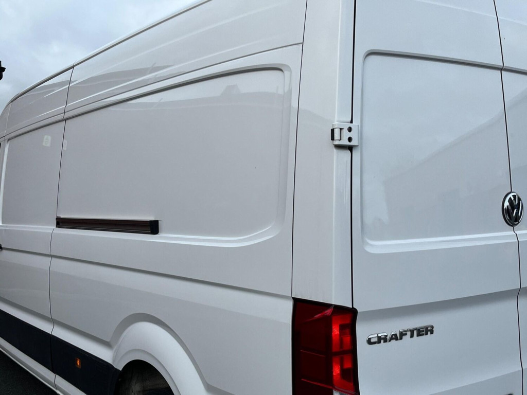 VOLKSWAGEN CRAFTER