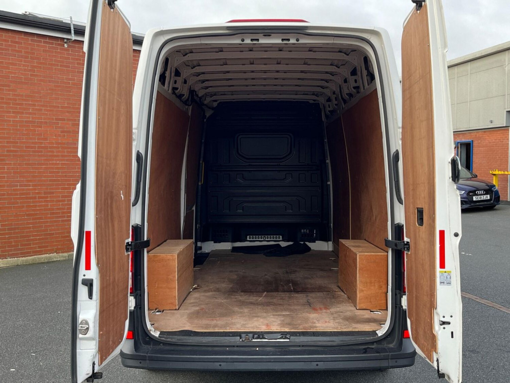 VOLKSWAGEN CRAFTER