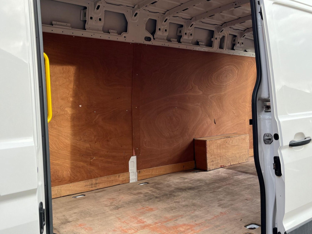 VOLKSWAGEN CRAFTER