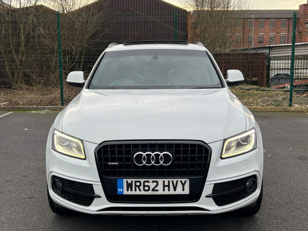 View AUDI Q5 2.0 TDI S line Plus S Tronic quattro Euro 5 (s/s) 5dr