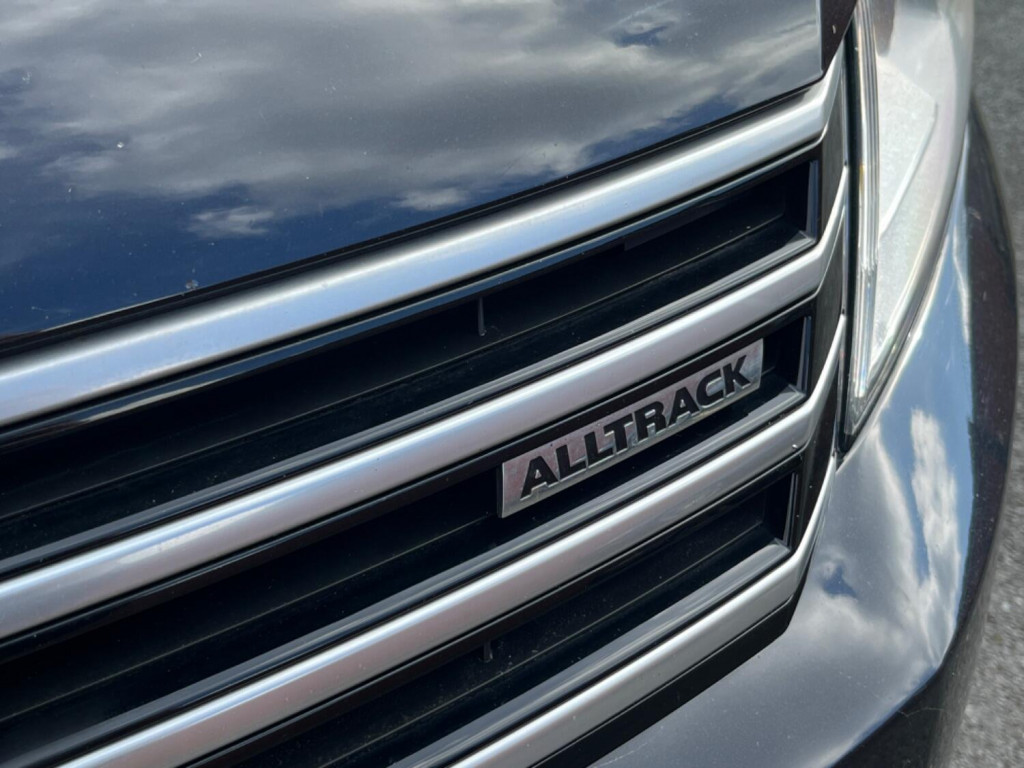 View VOLKSWAGEN PASSAT 2.0 TDI BlueMotion Tech Alltrack 