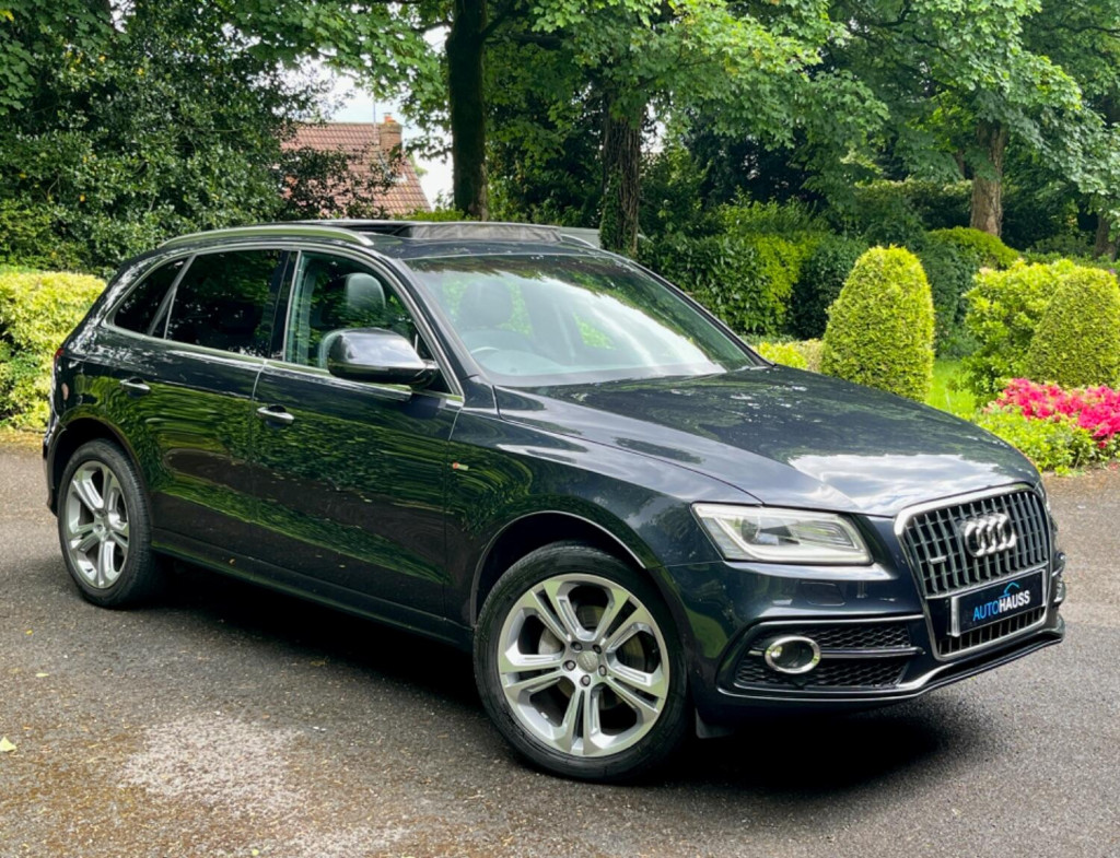 View AUDI Q5 2.0 TDI S line Plus