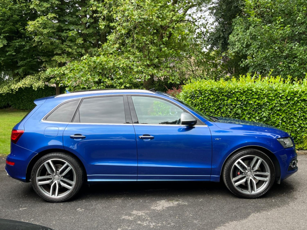 AUDI SQ5