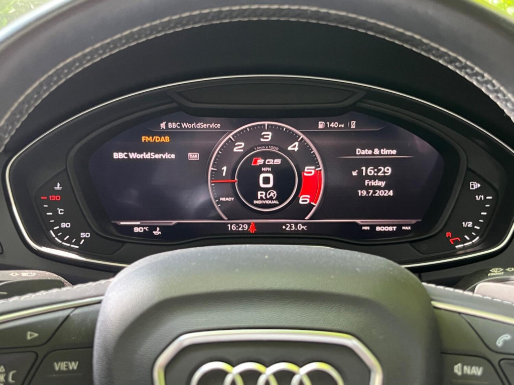 AUDI SQ5
