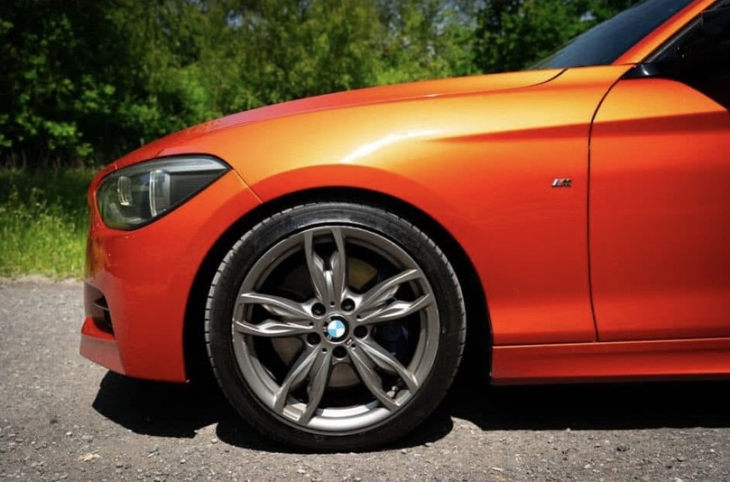 BMW 1 SERIES