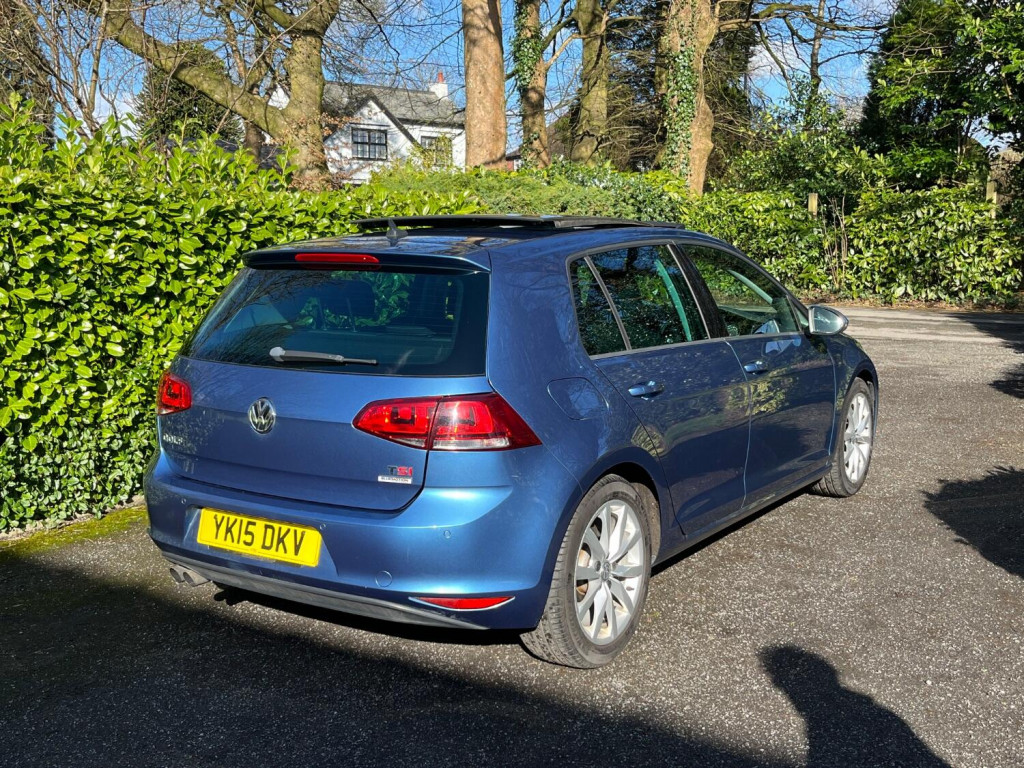 VOLKSWAGEN GOLF SV
