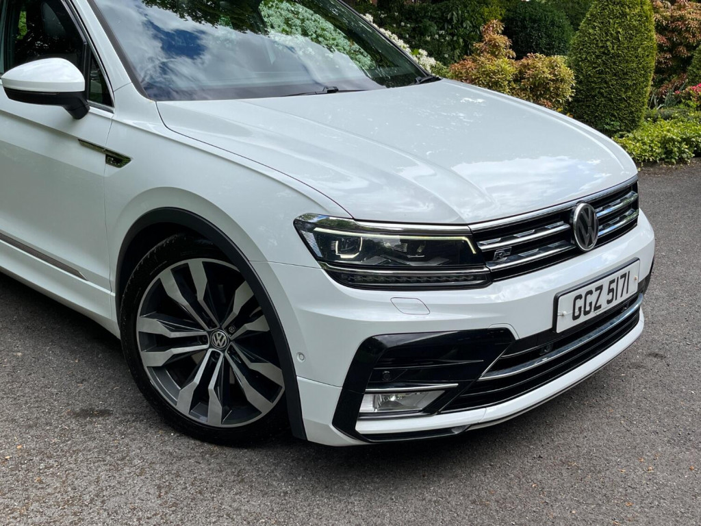 View VOLKSWAGEN TIGUAN 2.0 BiTDI BlueMotion Tech R-Line