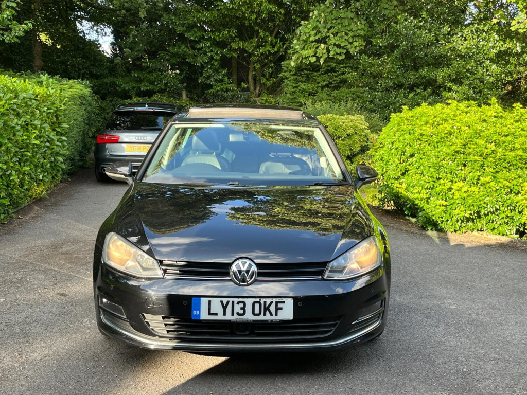 View VOLKSWAGEN GOLF 1.4 TSI BlueMotion Tech ACT GT