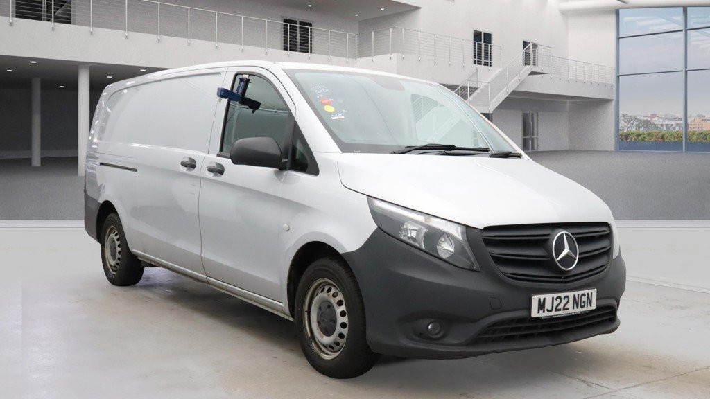 View MERCEDES-BENZ VITO 2.0 114 CDI Progressive