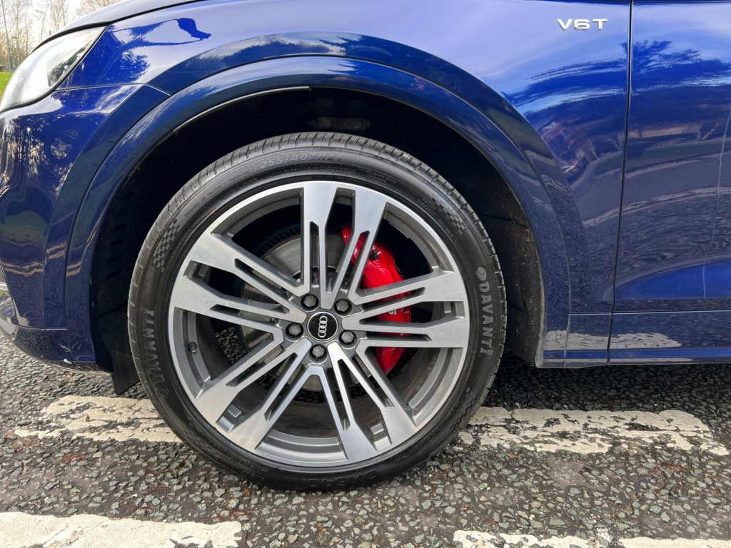 AUDI SQ5