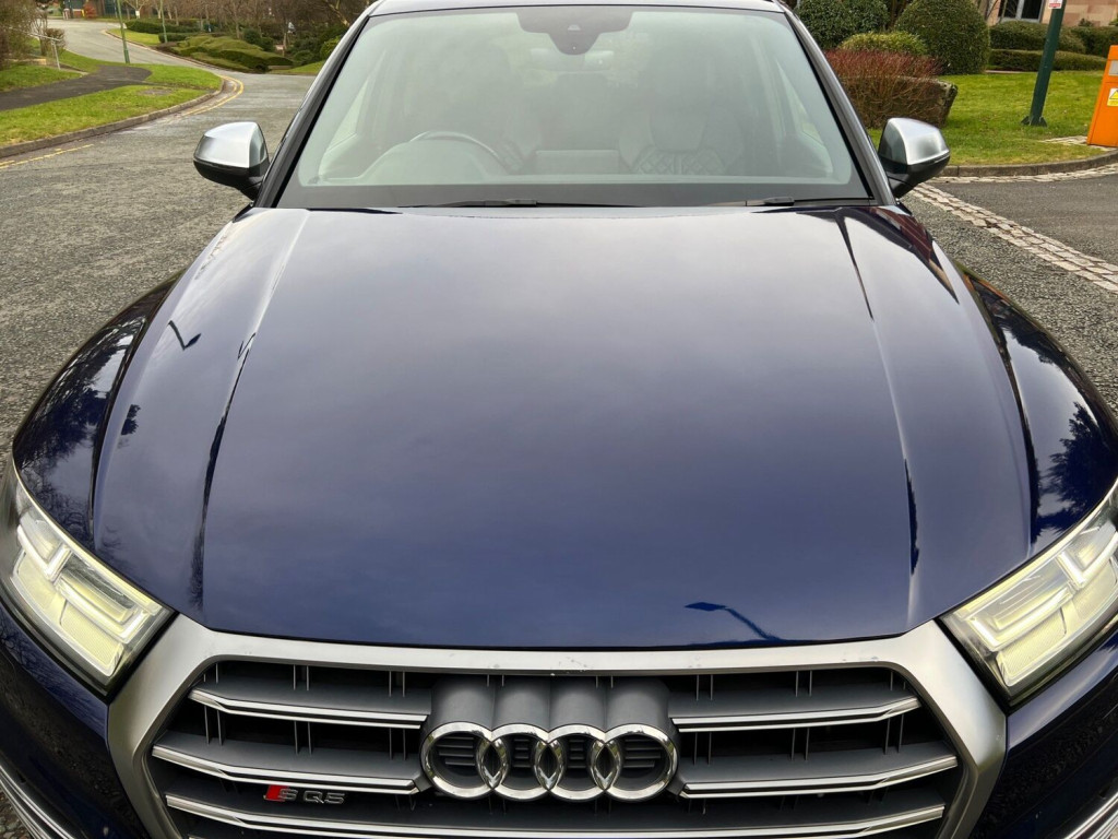 AUDI SQ5