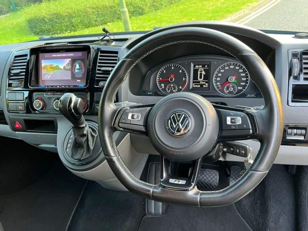 VOLKSWAGEN TRANSPORTER