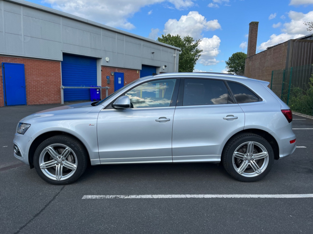 AUDI Q5