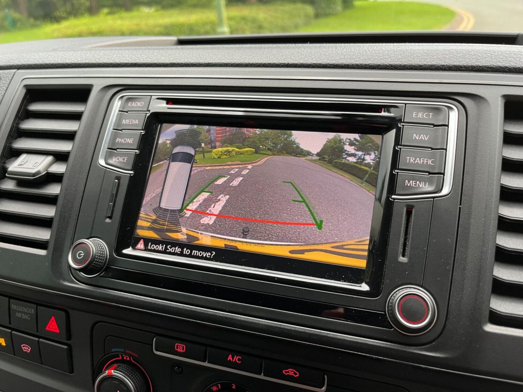 VOLKSWAGEN TRANSPORTER SPORTLINE