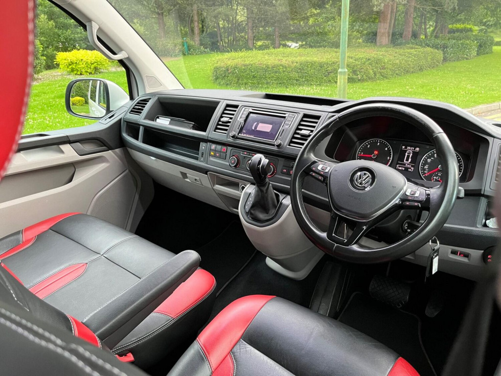 VOLKSWAGEN TRANSPORTER SPORTLINE