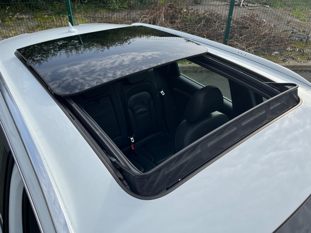 View AUDI Q5 3.0 TDI V6 S line S Tronic quattro Euro 5 (s/s) 5dr