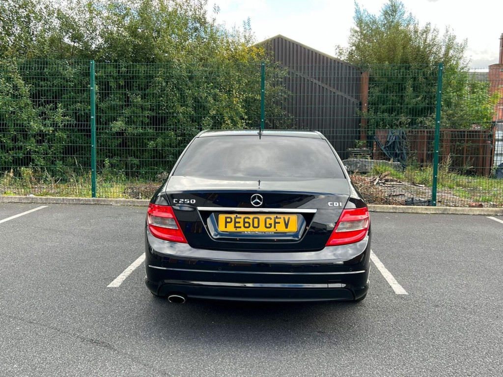 MERCEDES-BENZ C CLASS