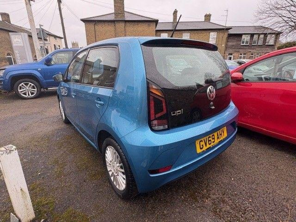 VOLKSWAGEN UP