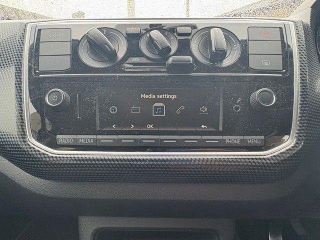 View VOLKSWAGEN UP 1.0 Move up! Euro 6 (s/s) 5dr