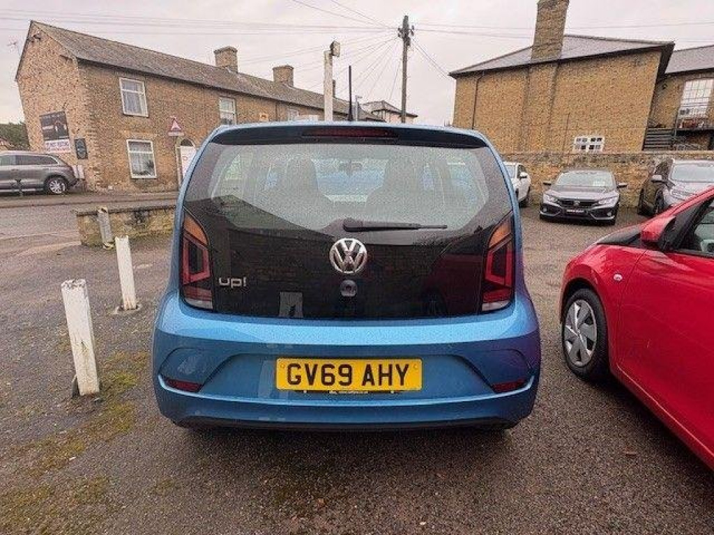 VOLKSWAGEN UP