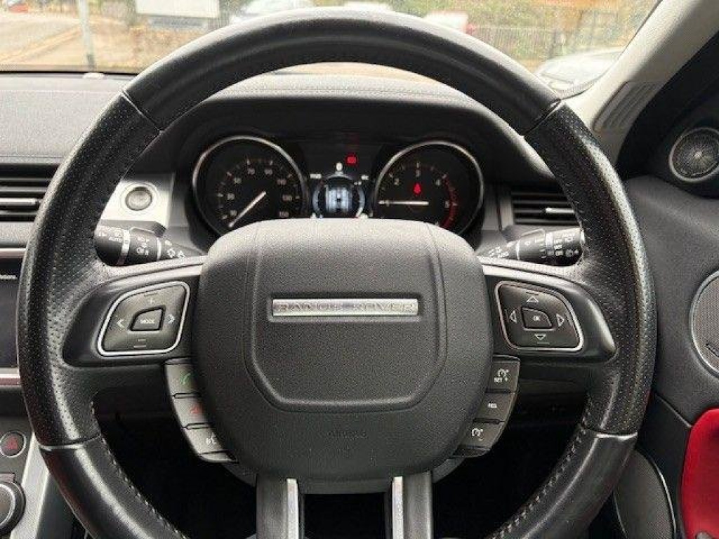 View LAND ROVER RANGE ROVER EVOQUE 2.0 TD4 HSE Dynamic 4WD Euro 6 (s/s) 5dr