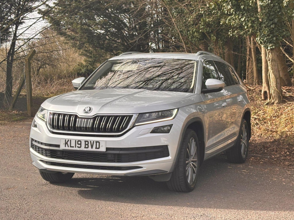 View SKODA KODIAQ 2.0 TDI Laurin & Klement DSG 4WD Euro 6 (s/s) 5dr (7 Seat)