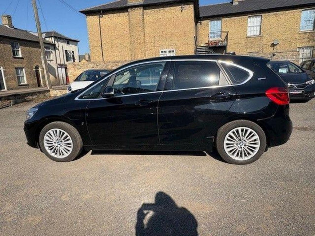 View BMW 2 SERIES ACTIVE TOURER 1.5 225xe 7.6kWh Luxury Auto 4WD Euro 6 (s/s) 5dr