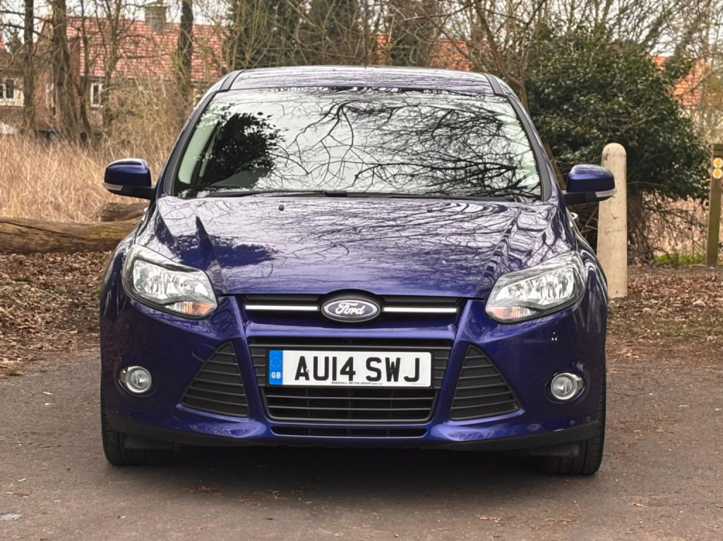 View FORD FOCUS 1.0T EcoBoost Zetec Euro 5 (s/s) 5dr