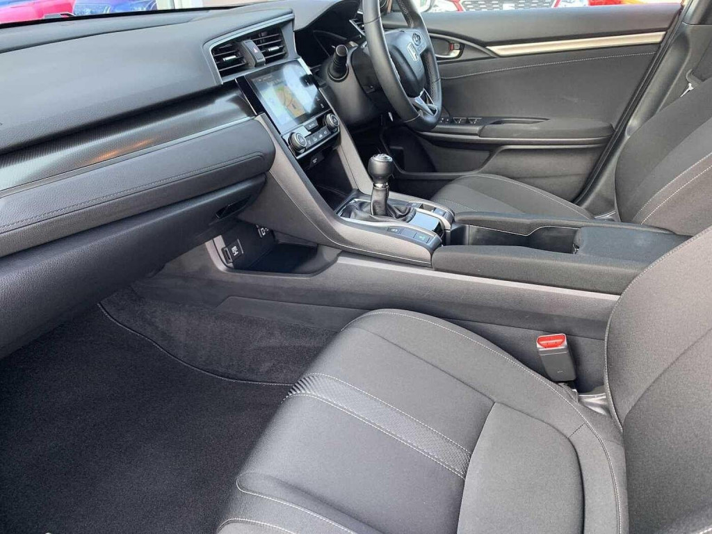 View HONDA CIVIC 1.0 VTEC Turbo SR Euro 6 (s/s) 5dr