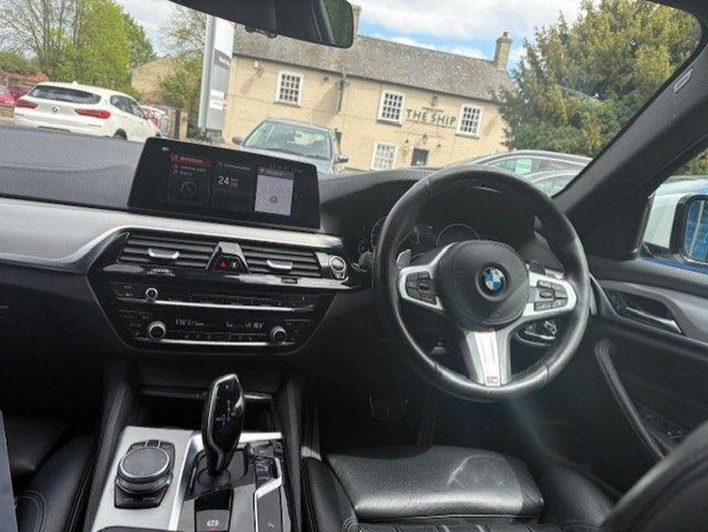 BMW 5 SERIES