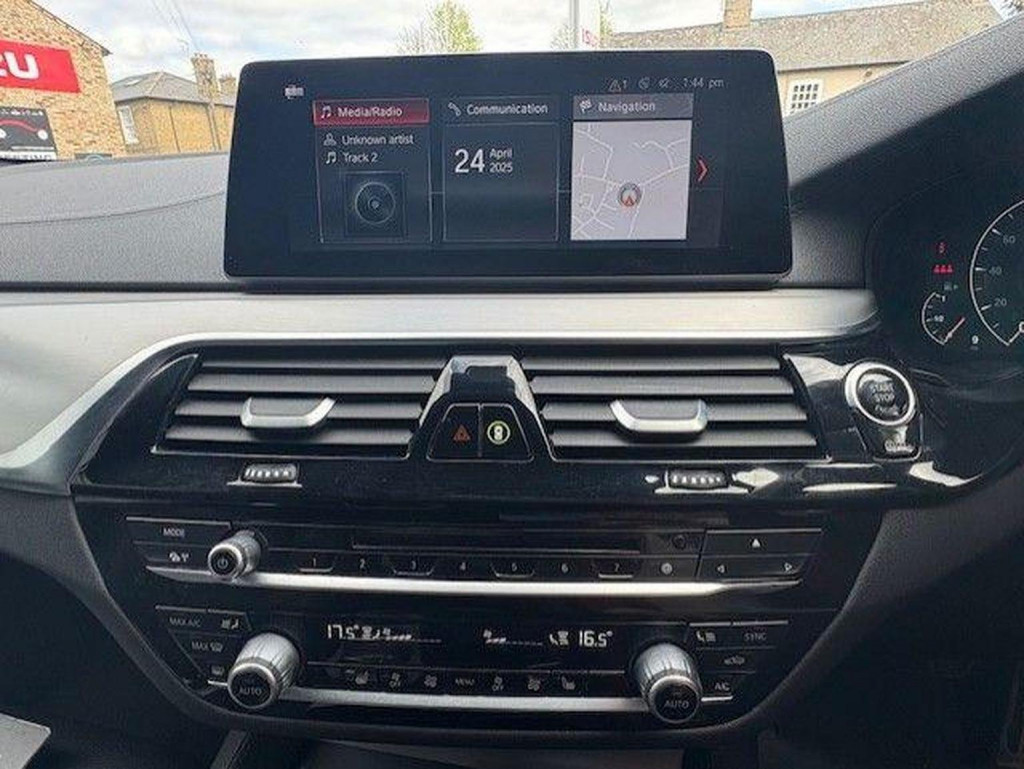 View BMW 5 SERIES 2.0 520i GPF M Sport Auto Euro 6 (s/s) 4dr