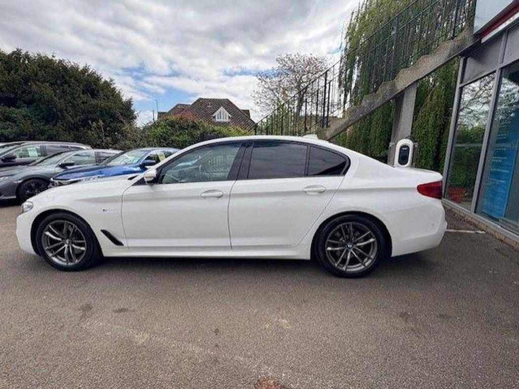 BMW 5 SERIES