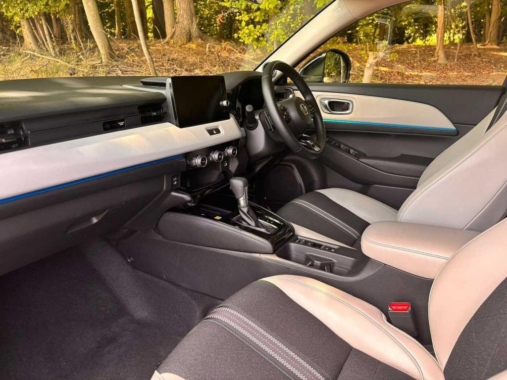 View HONDA HR-V 1.5 h i-MMD e:HEV Advance Style CVT Euro 6 (s/s) 5dr