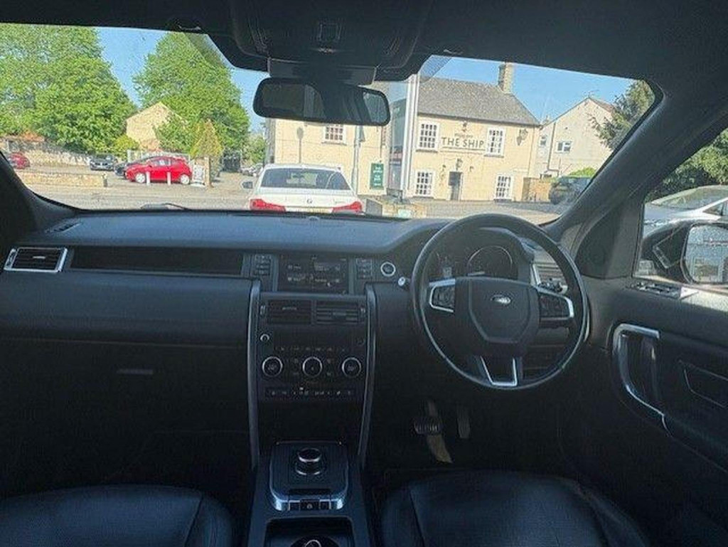 View LAND ROVER DISCOVERY SPORT 2.0 TD4 Landmark Auto 4WD Euro 6 (s/s) 5dr