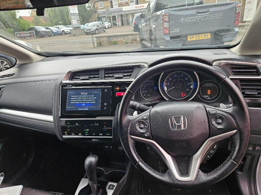 View HONDA JAZZ 1.3 i-VTEC SE CVT Euro 6 (s/s) 5dr
