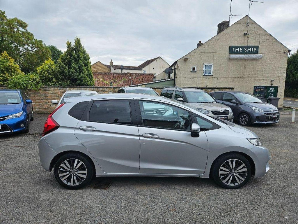 View HONDA JAZZ 1.3 i-VTEC EX CVT Euro 6 (s/s) 5dr