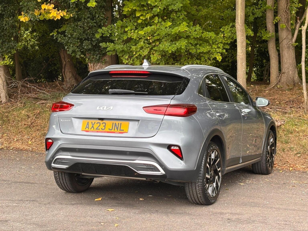 KIA XCEED
