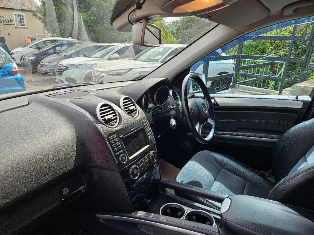 MERCEDES-BENZ M CLASS