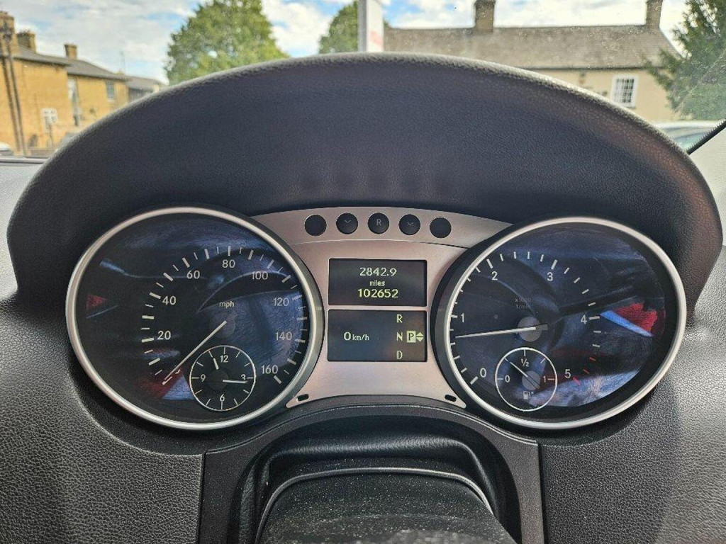 MERCEDES-BENZ M CLASS