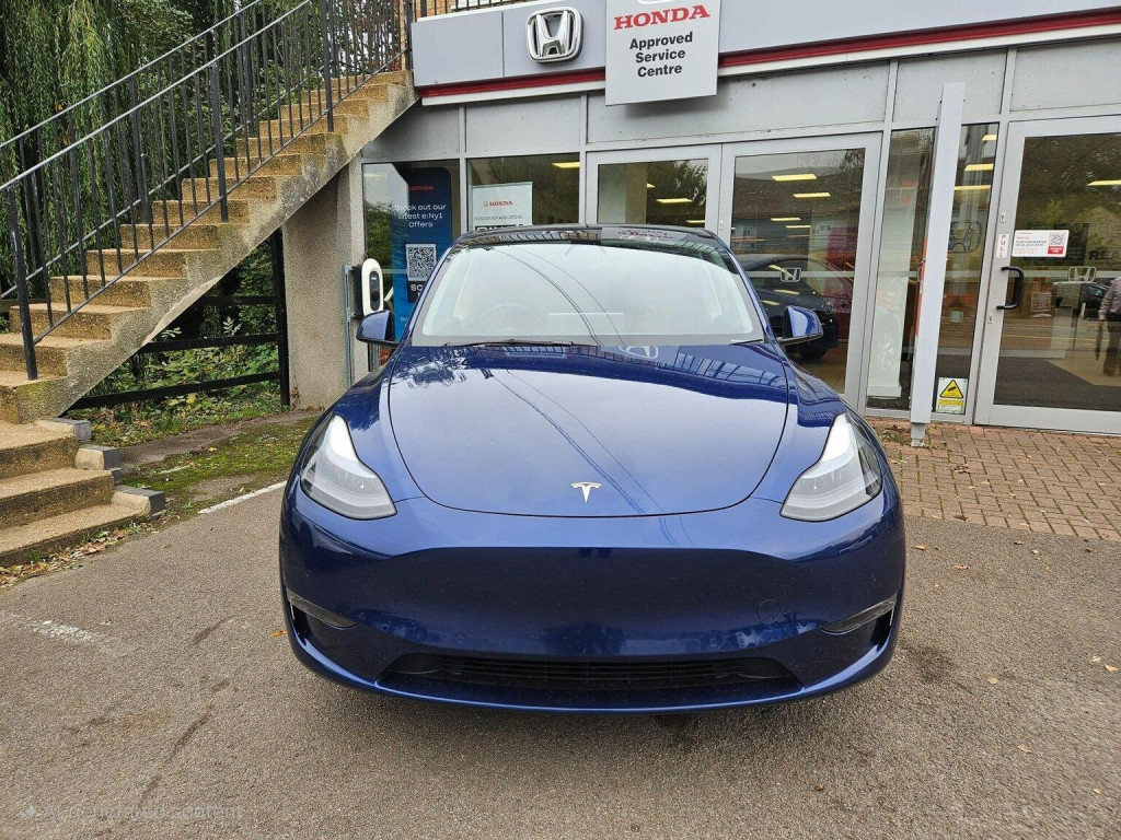 View TESLA MODEL Y (Dual Motor) Long Range Auto 4WDE 5dr