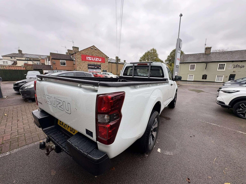 ISUZU D-MAX