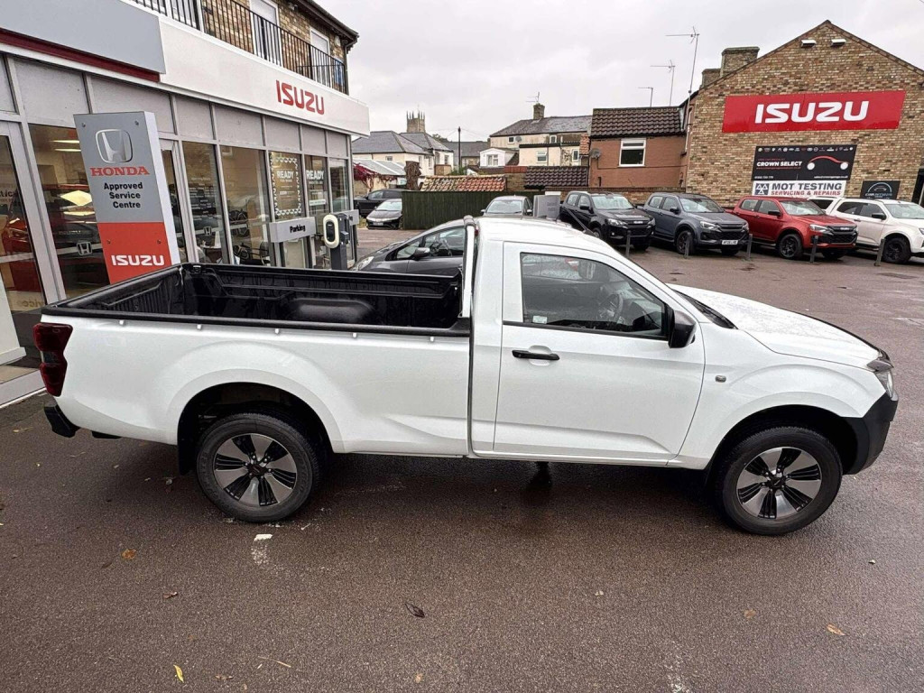 ISUZU D-MAX