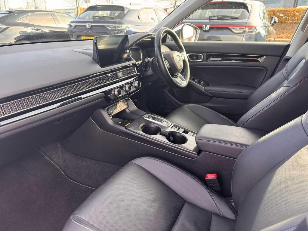 View HONDA CIVIC 2.0 h i-MMD Advance eCVT Euro 6 (s/s) 5dr