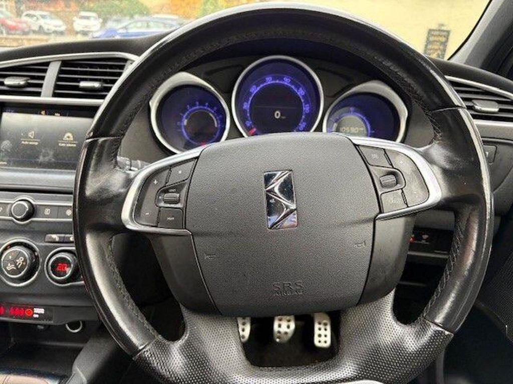 DS AUTOMOBILES DS 4