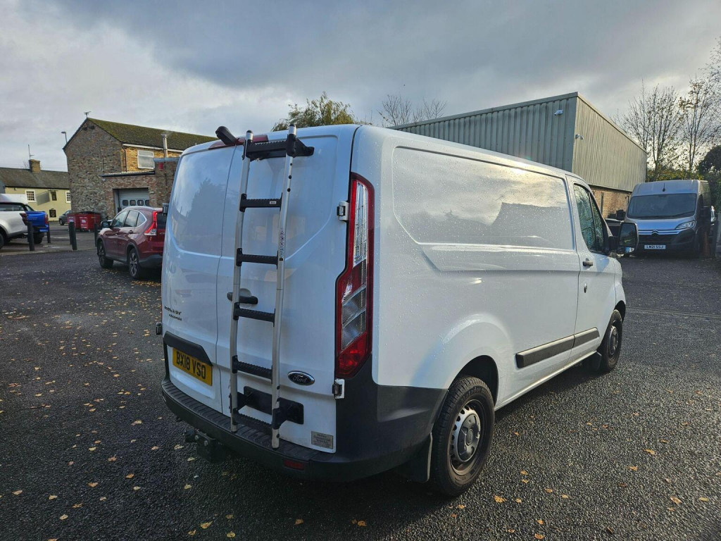 FORD TRANSIT CUSTOM