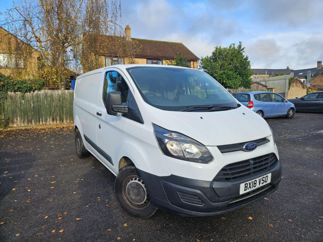 FORD TRANSIT CUSTOM 2.0 TDCi 270 L1 H1 5dr
