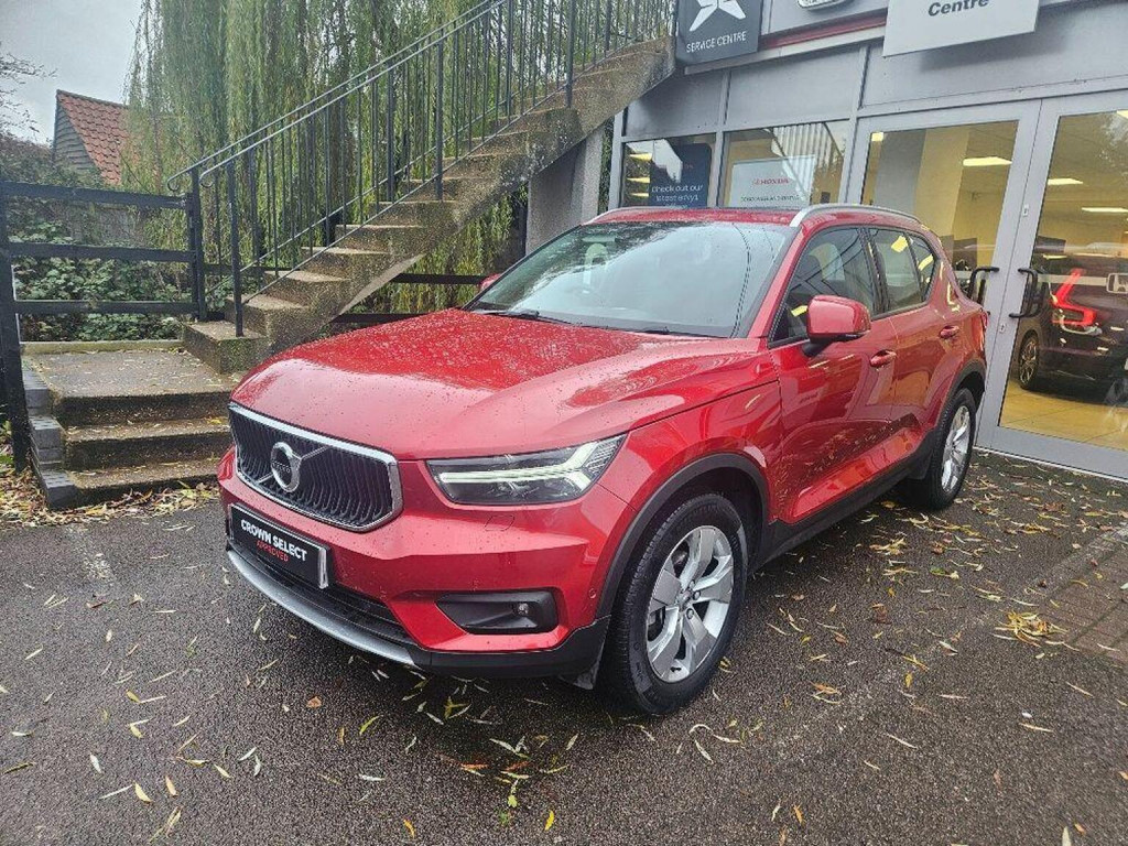 View VOLVO XC40 1.5 T3 Momentum Pro Euro 6 (s/s) 5dr