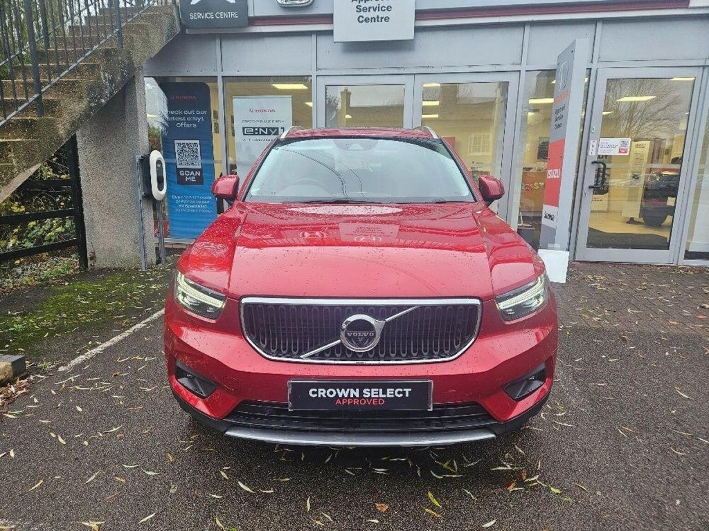 View VOLVO XC40 1.5 T3 Momentum Pro Euro 6 (s/s) 5dr