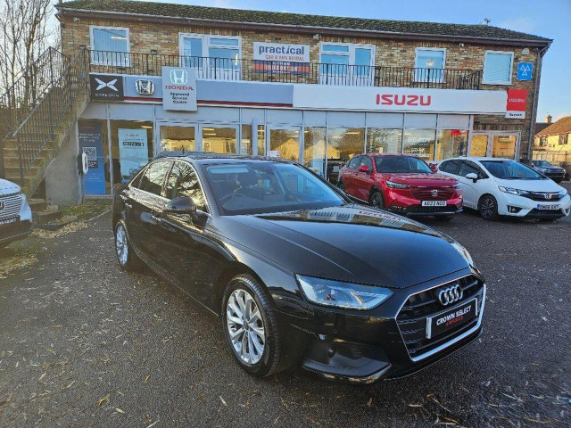 AUDI A4 2.0 TFSI 35 Technik Euro 6 (s/s) 4dr